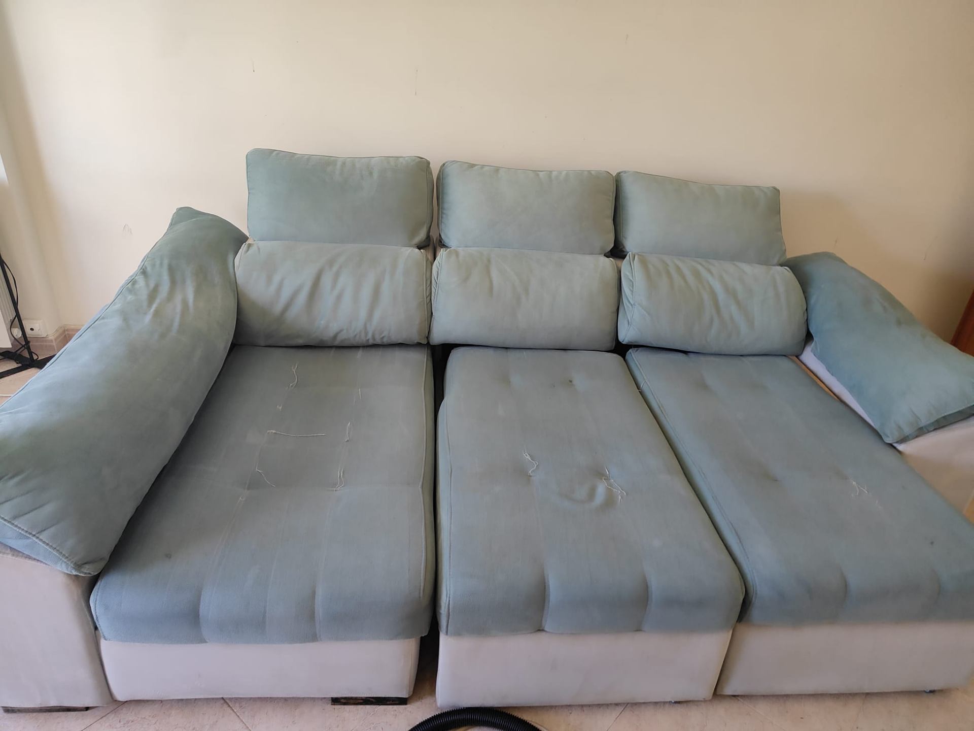 Limpeza profissional de sofá depois da limpeza